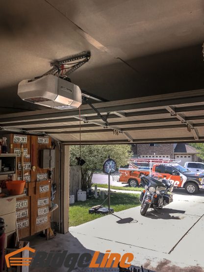 garage,door,overhead,austin,repair,installation,company,liftmaster,service,commercial,residential,loading dock,operators,gate operators,sectional garage door,manor