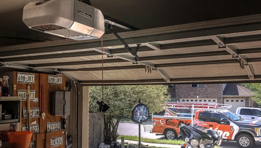 garage,door,overhead,austin,repair,installation,company,liftmaster,service,commercial,residential,loading dock,operators,gate operators,sectional garage door,manor