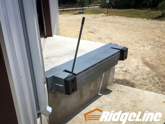 garage,door,overhead,austin,repair,installation,company,liftmaster,service,commercial,residential,loading dock,operators,gate operators,sectional garage door,manor