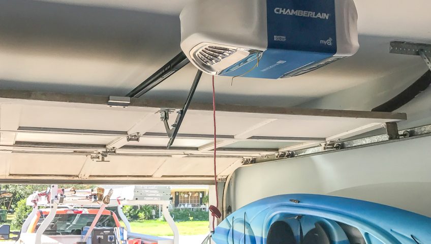 garage,door,overhead,austin,repair,installation,company,liftmaster,service,commercial,residential,loading dock,operators,gate operators,sectional garage door,manor